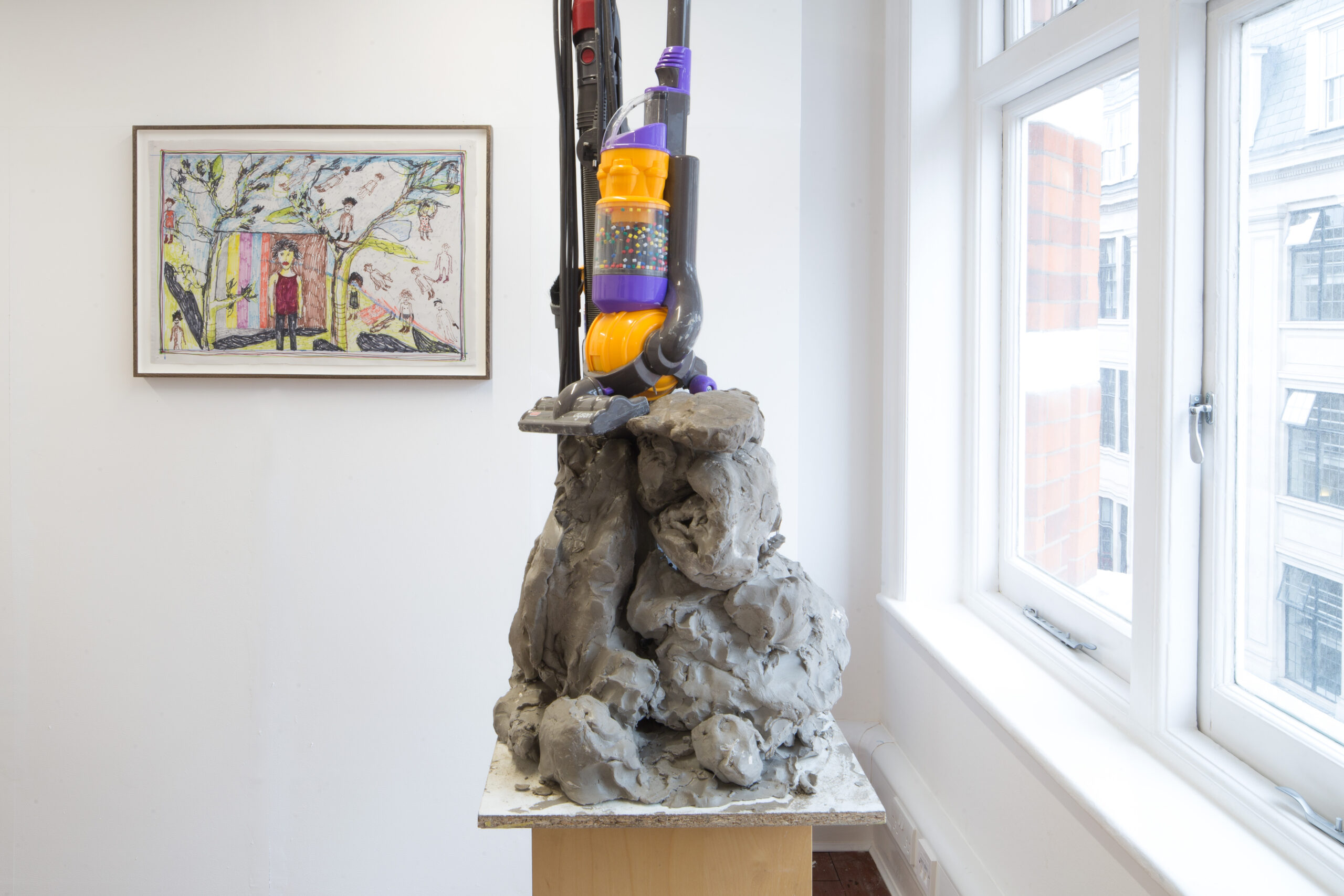LUNGLEY Gallery moves to Soho, London.